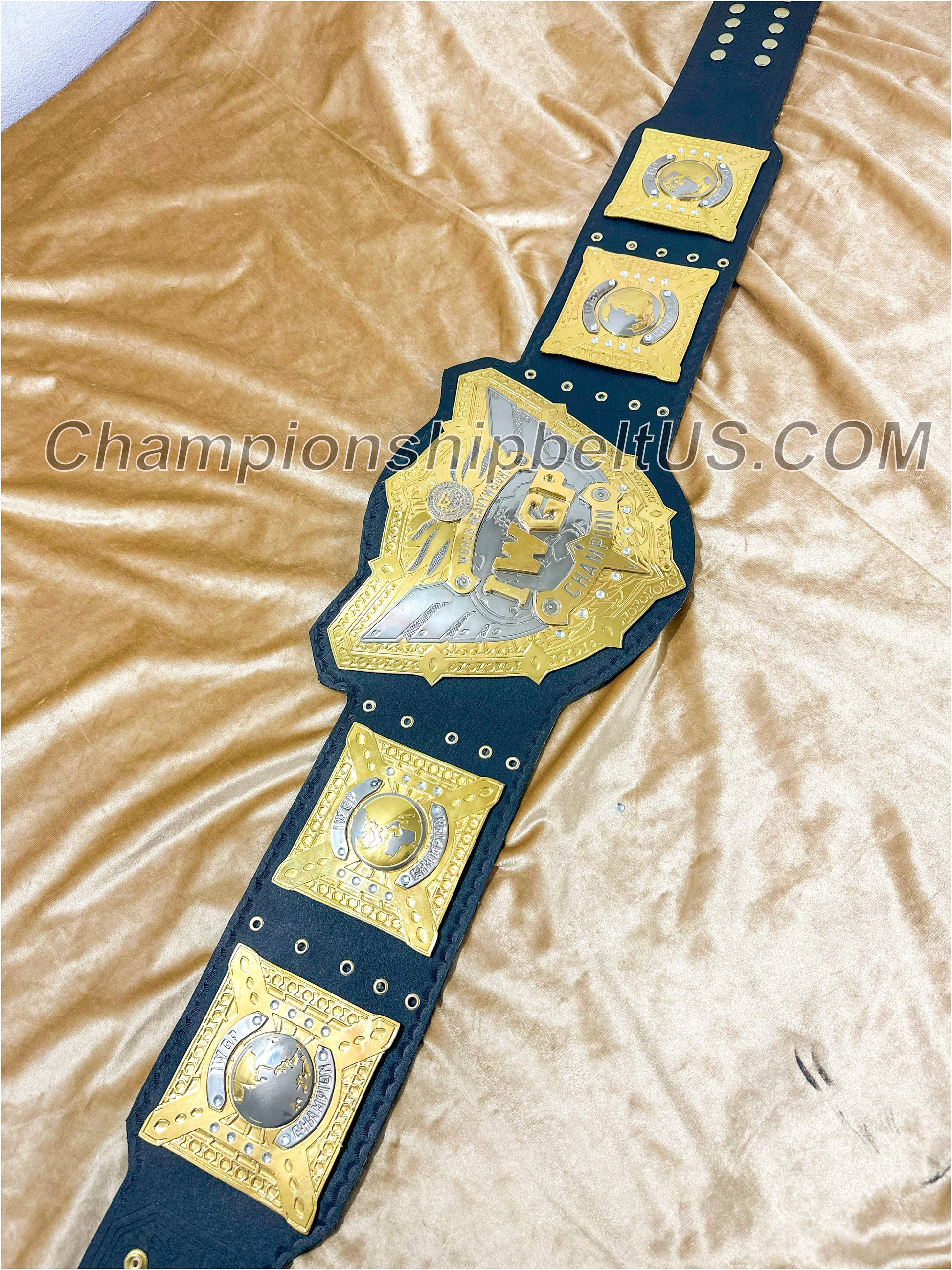 New IWGP V5 World Heavyweight Wrestling Championship Belt