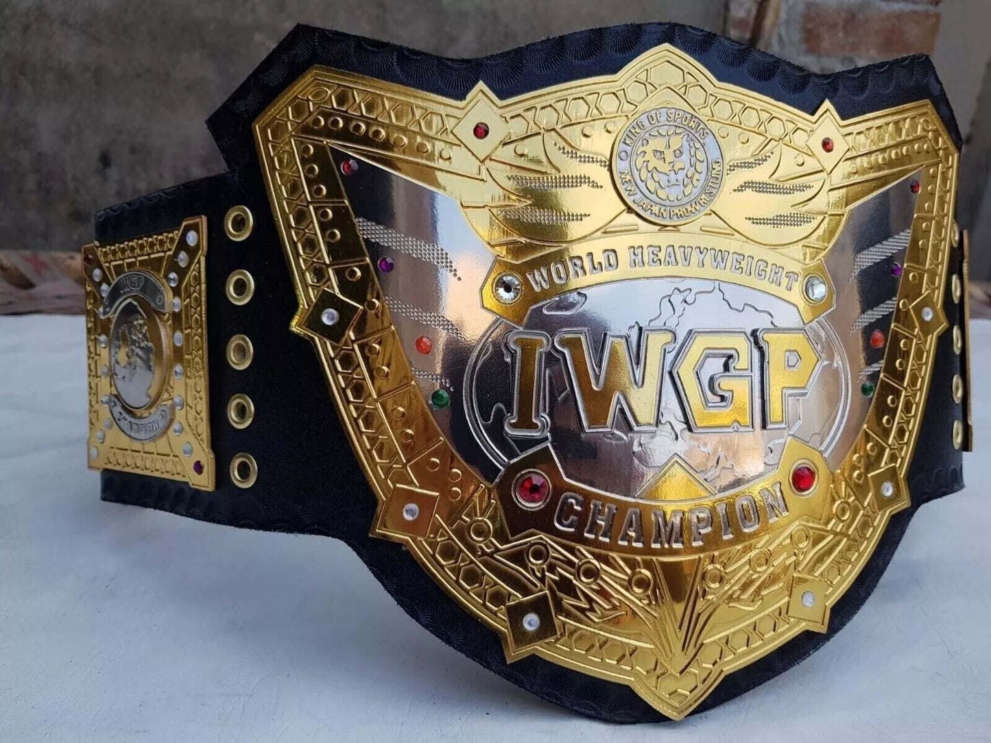 New IWGP V5 World Heavyweight Wrestling Championship Belt